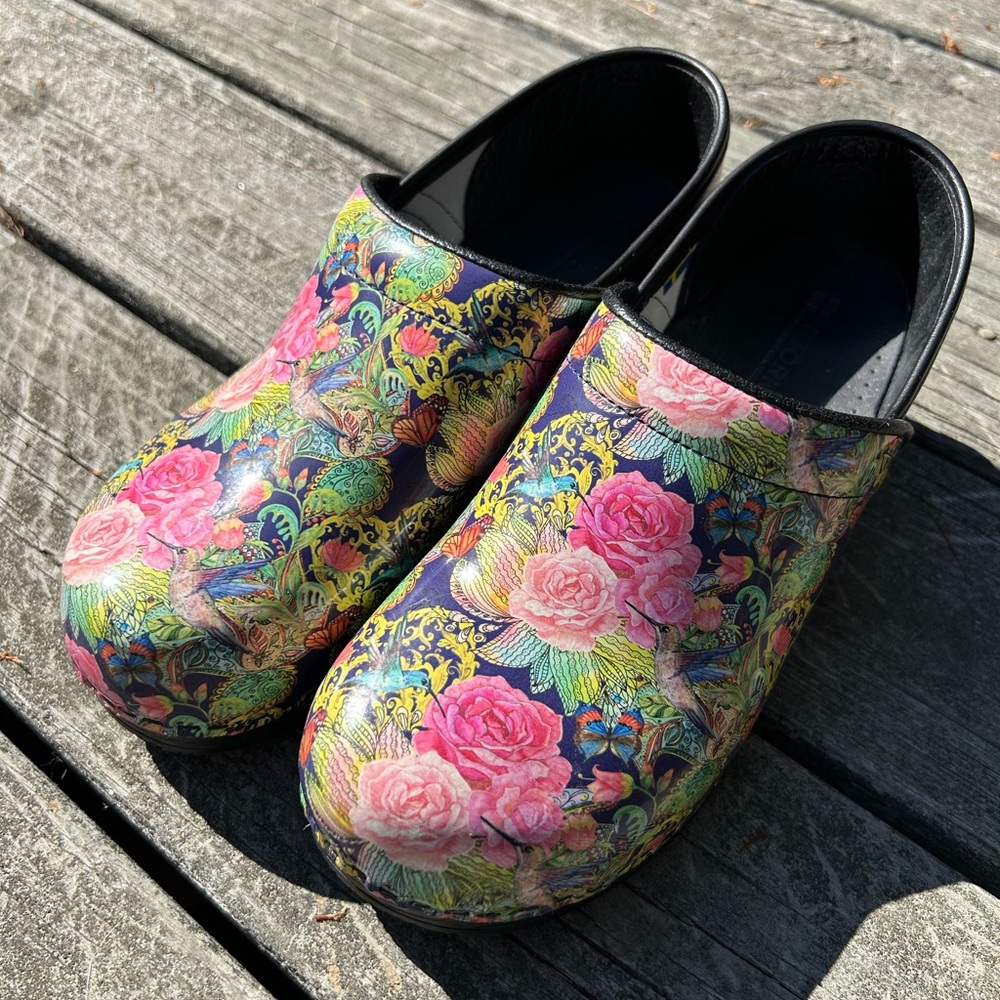 Floral Patterned Leather Women's Clogs